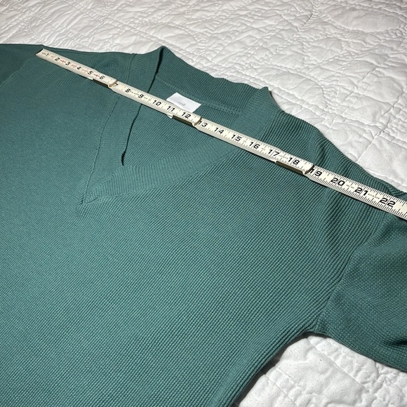 J Jill Waffle Knit High Low Lightweight Longsleeve V Neck Tunic Flowy M - Picture 10 of 10